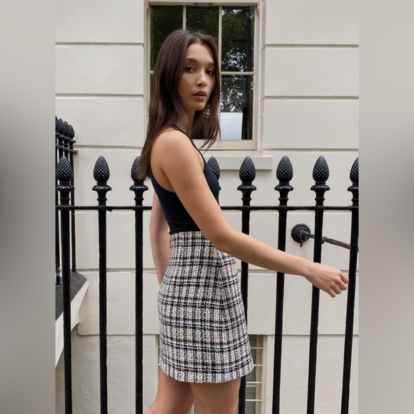 Babaton Little Tweed Skirt (colour:black/pastel tweed) - Picture 3 of 5